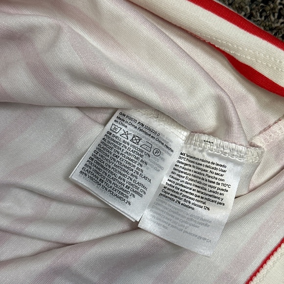 NWT H&M striped off shoulder tee - Picture 3 of 3